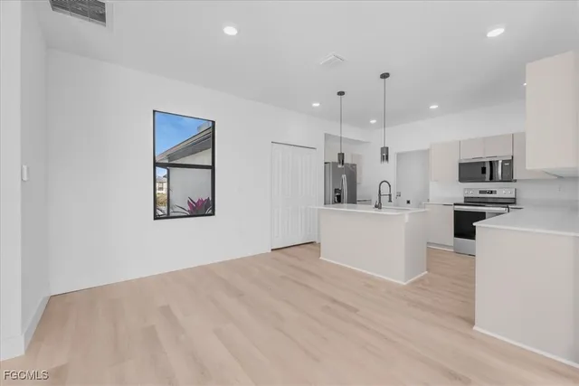 $269,900 | 7006 Patriot Court, LaBelle, FL 33935