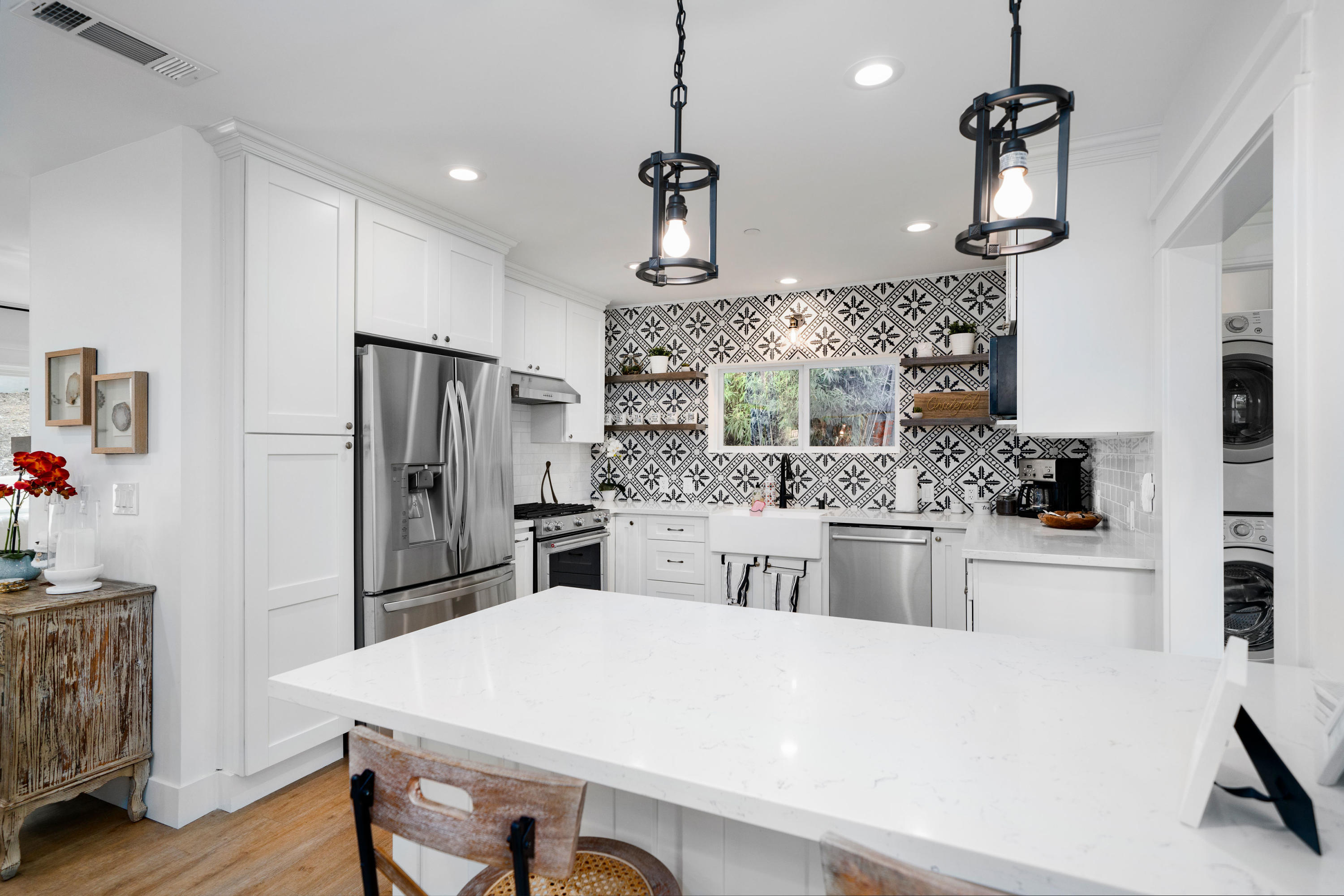 496 North La Cumbre Road Santa Barbara, CA 93110 - Photo 9 of 28 DSC08531