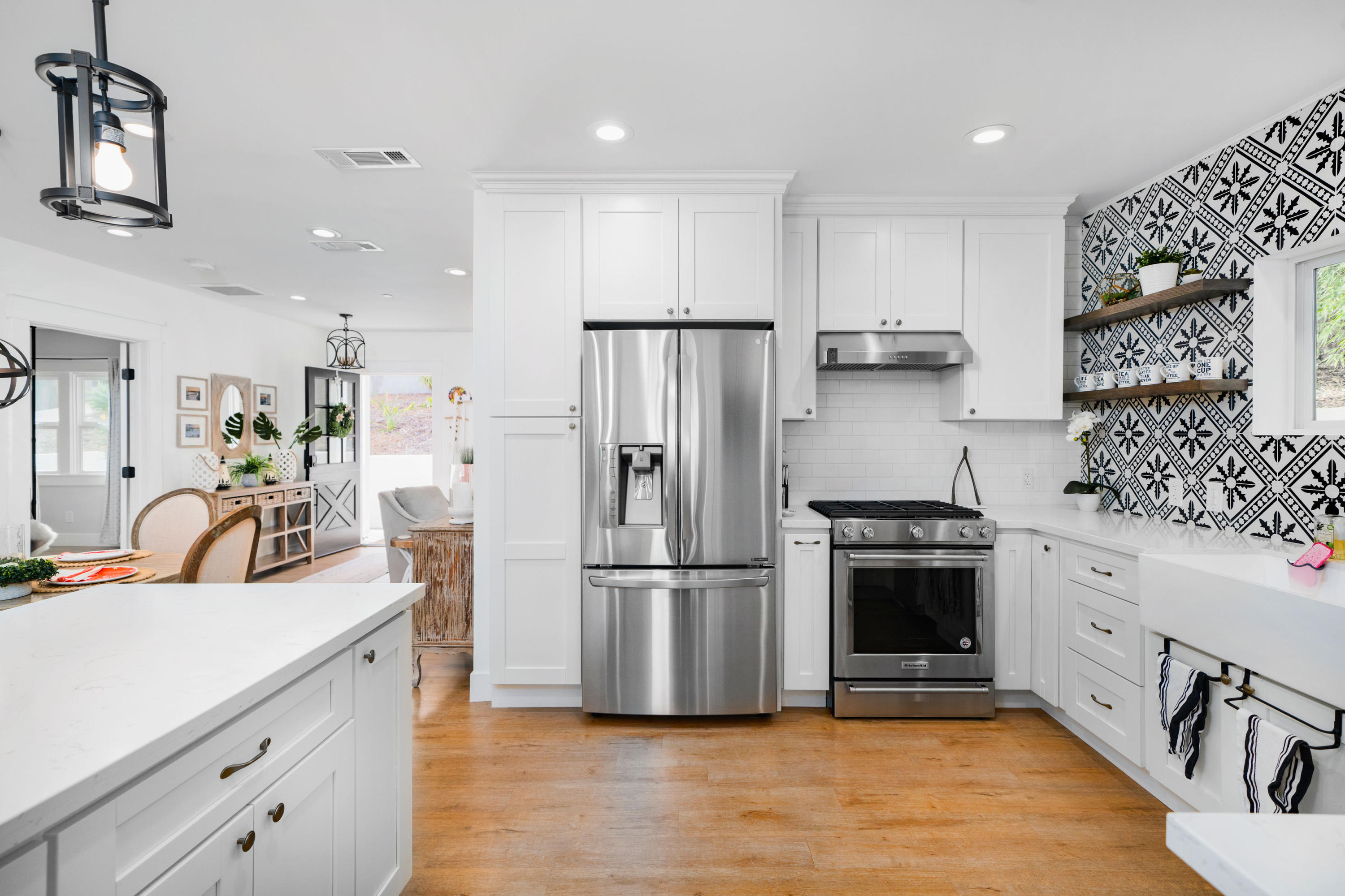 496 North La Cumbre Road Santa Barbara, CA 93110 - Photo 10 of 28 DSC08534