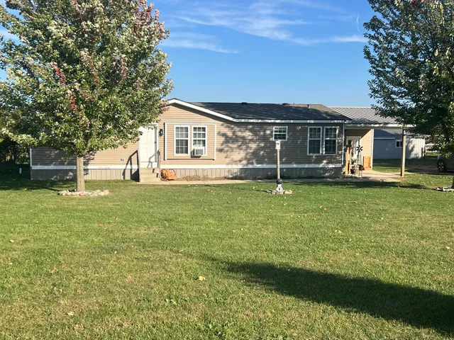 $189,900 | 2160 North Shaytown Road, Vermontville, MI 49096