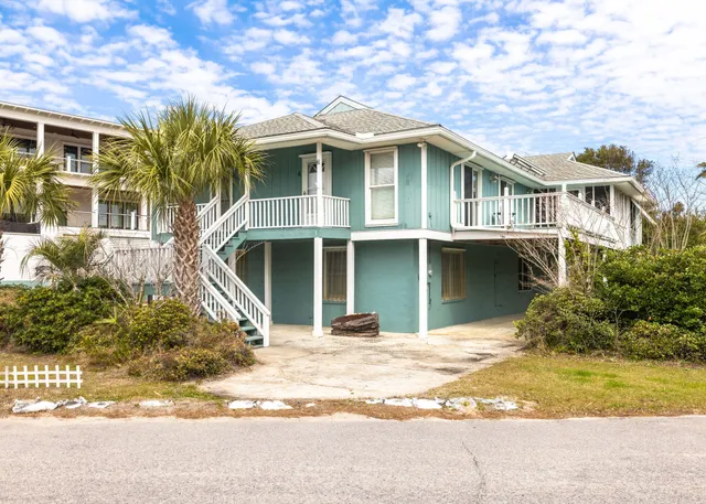 $2,775,000 | 6 4th Avenue, Isle of Palms, SC 29451