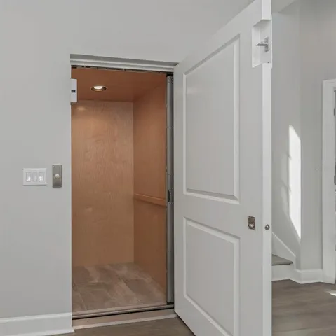 $4,650 | 4063 Rocky Shores Drive, Tampa, FL 33634