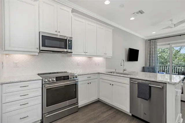 $4,650 | 4063 Rocky Shores Drive, Tampa, FL 33634