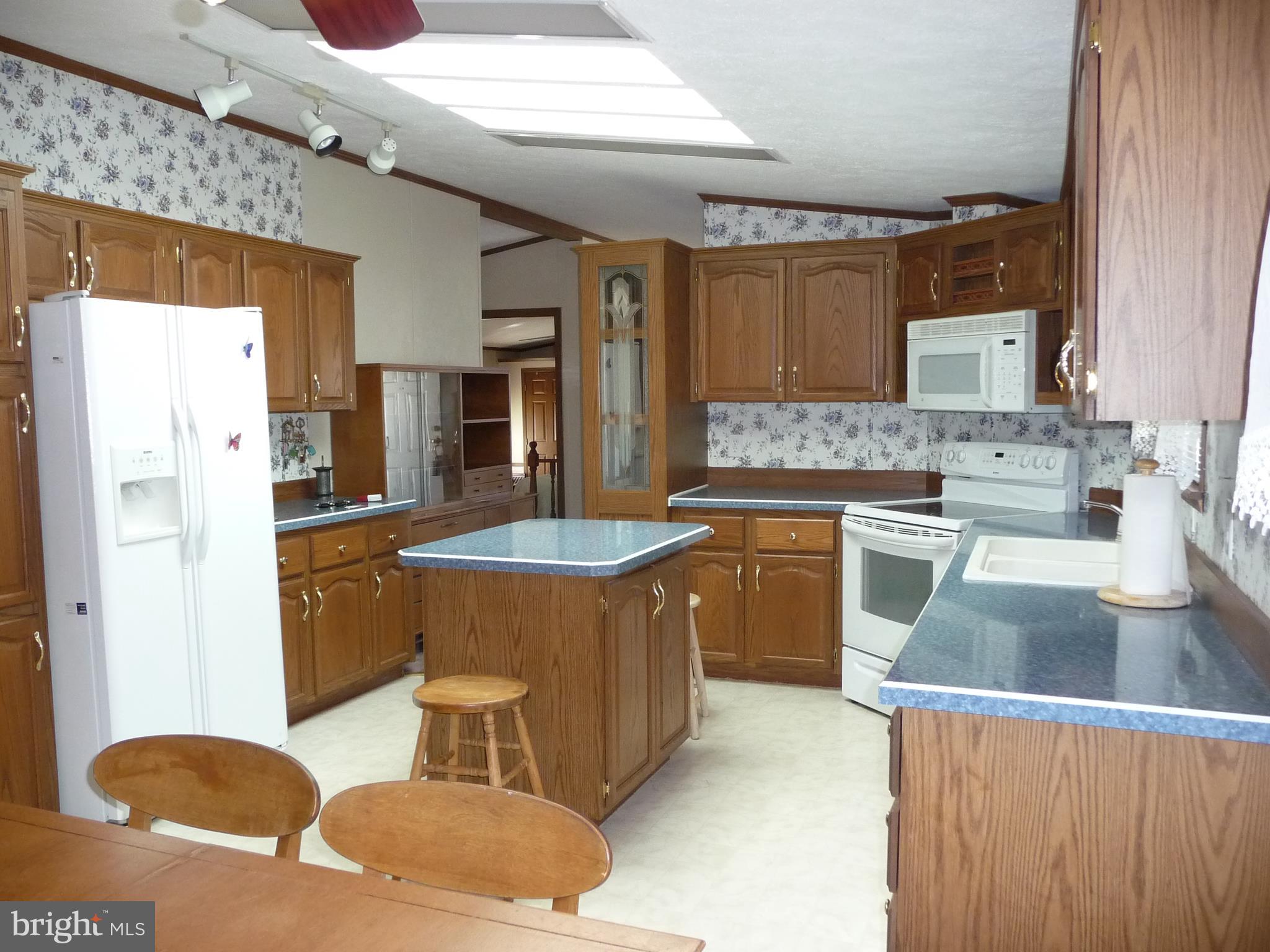 308 Ridge Road, Unit CEDAR Elizabethtown, PA 17022 - Photo 12 of 54 Kitchen