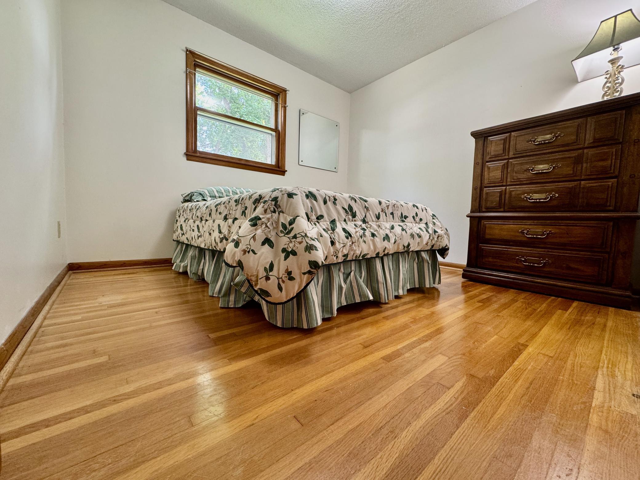 906 Birch Street Marshall, MN 56258 - Photo 15 of 30