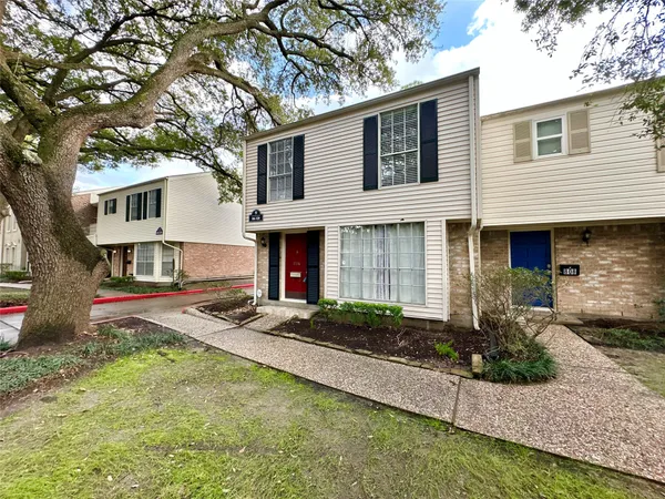 $269,900 | 806 Wax Myrtle Lane, Houston, TX 77079