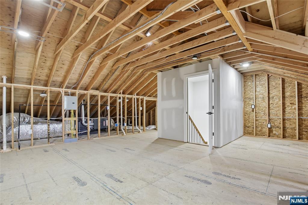 318 East Halsey Road Parsippany, NJ 07054 - Photo 37 of 38