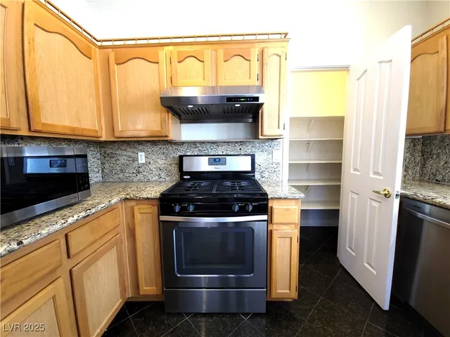 $2,250 | 1378 Silver Knoll Avenue, Las Vegas, NV 89123