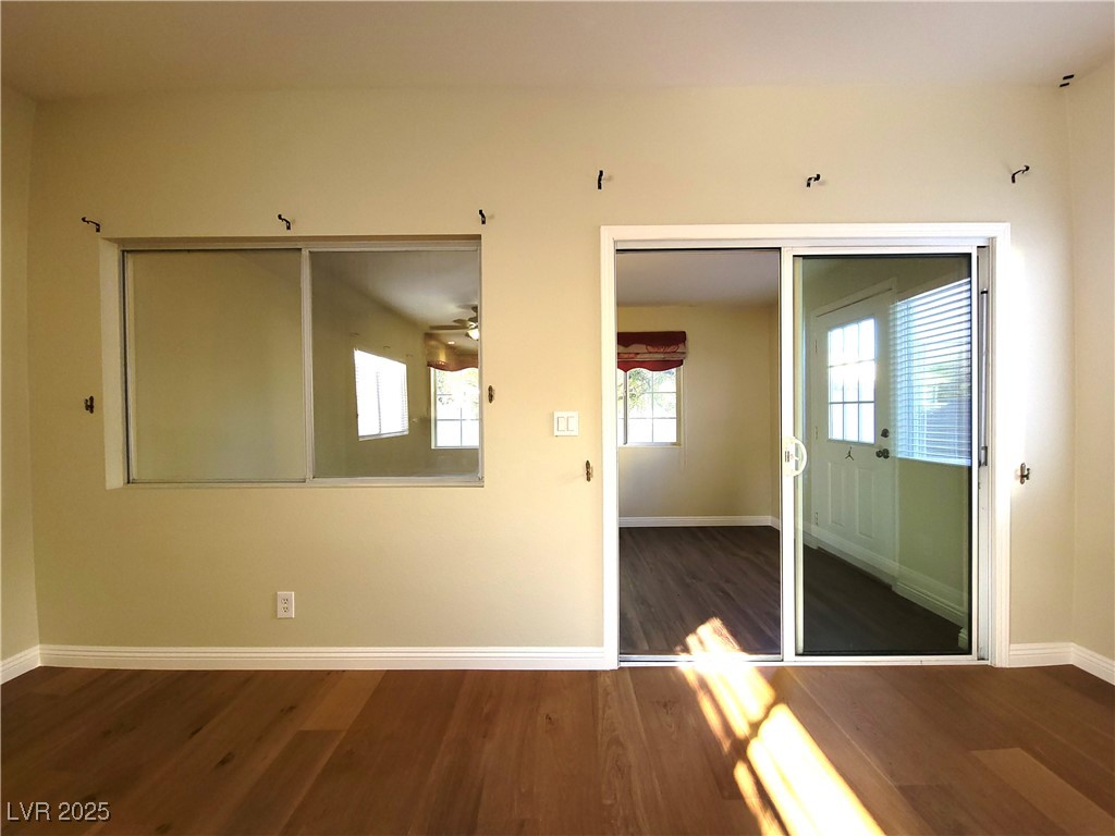 1378 Silver Knoll Avenue Las Vegas, NV 89123 - Photo 15 of 32