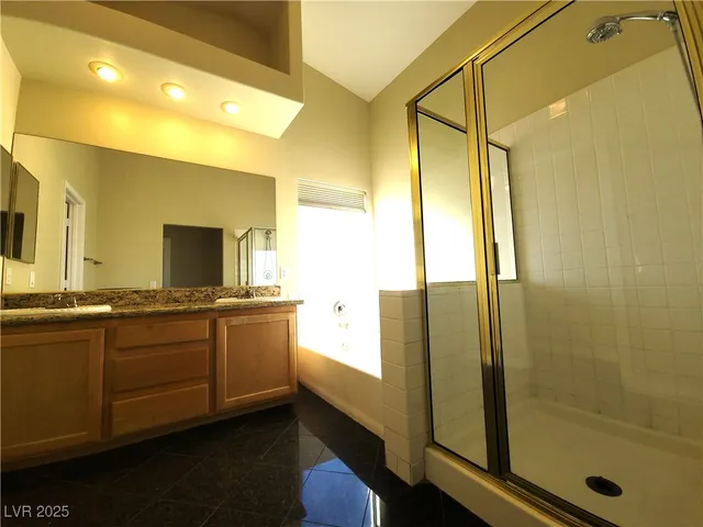 $2,250 | 1378 Silver Knoll Avenue, Las Vegas, NV 89123