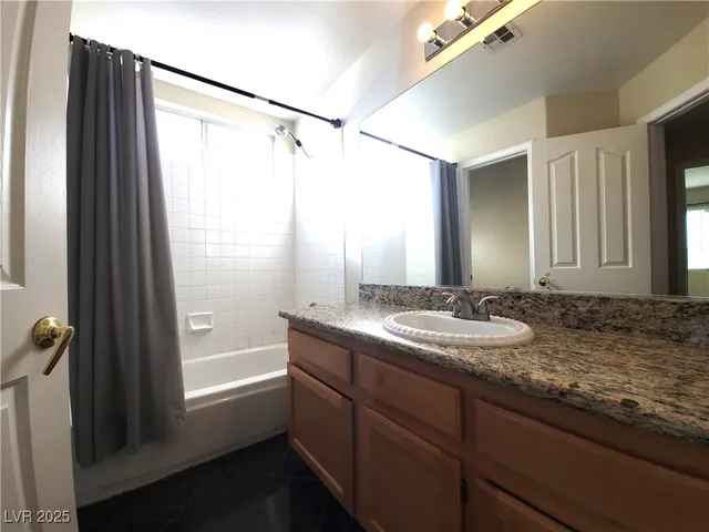 $2,250 | 1378 Silver Knoll Avenue, Las Vegas, NV 89123