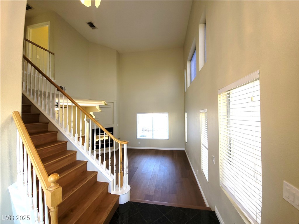 1378 Silver Knoll Avenue Las Vegas, NV 89123 - Photo 3 of 32