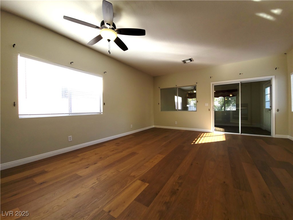 1378 Silver Knoll Avenue Las Vegas, NV 89123 - Photo 7 of 32