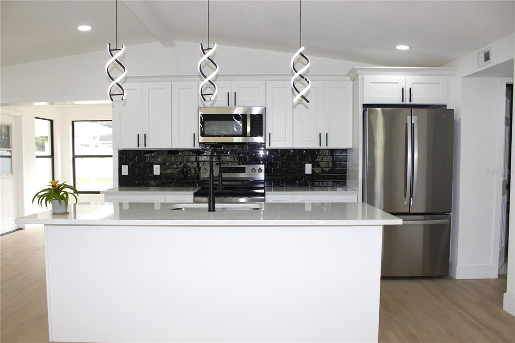 8816 Ashman Road Riverview, FL 33578 - Photo 13 of 52