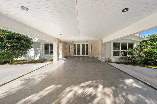 $3,999,000 | 13150 Southwest 69th Avenue, Pinecrest, FL 33156