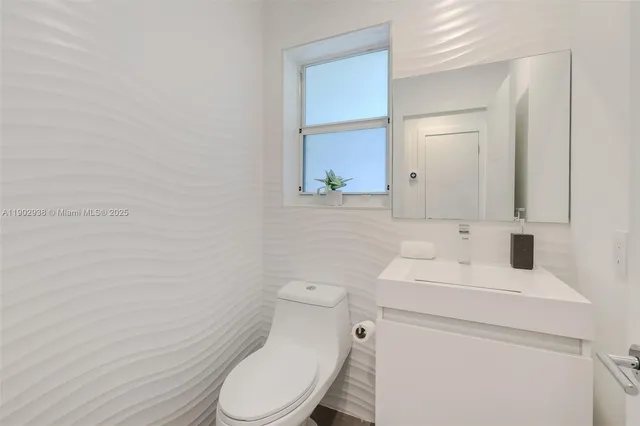 $3,999,000 | 13150 Southwest 69th Avenue, Pinecrest, FL 33156