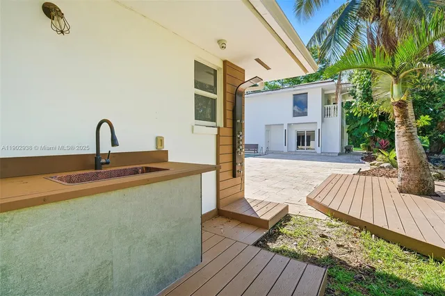 $3,999,000 | 13150 Southwest 69th Avenue, Pinecrest, FL 33156