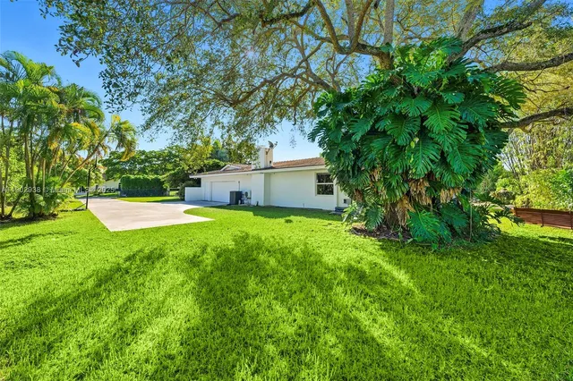 $3,999,000 | 13150 Southwest 69th Avenue, Pinecrest, FL 33156