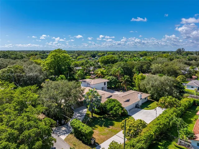 $3,999,000 | 13150 Southwest 69th Avenue, Pinecrest, FL 33156