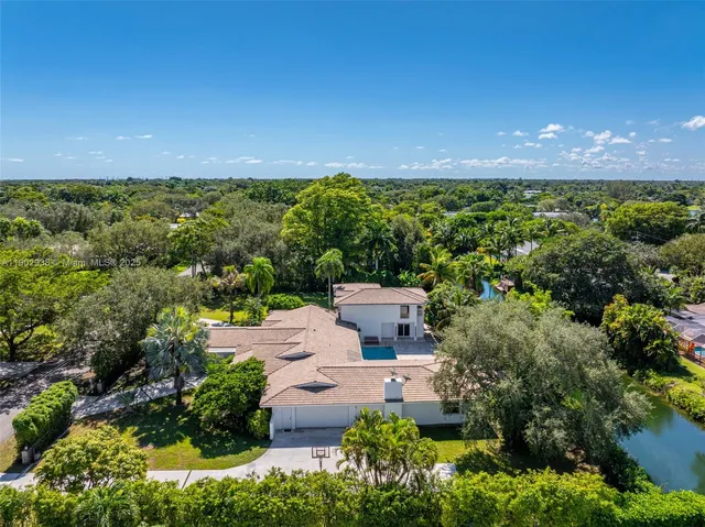 $3,999,000 | 13150 Southwest 69th Avenue, Pinecrest, FL 33156