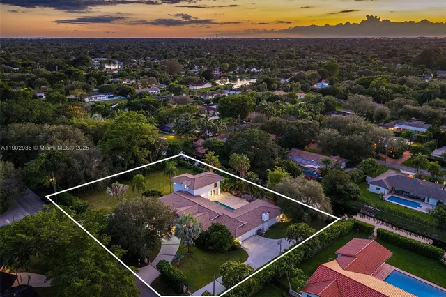 $3,999,000 | 13150 Southwest 69th Avenue, Pinecrest, FL 33156