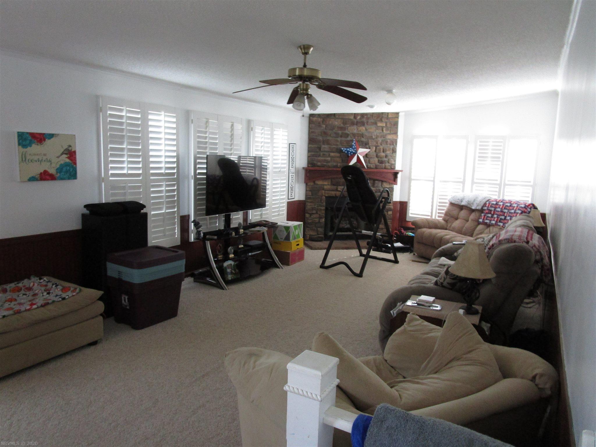 3990 Sunflower Road Pilot, VA 24138 - Photo 23 of 45 Gallery Image 23