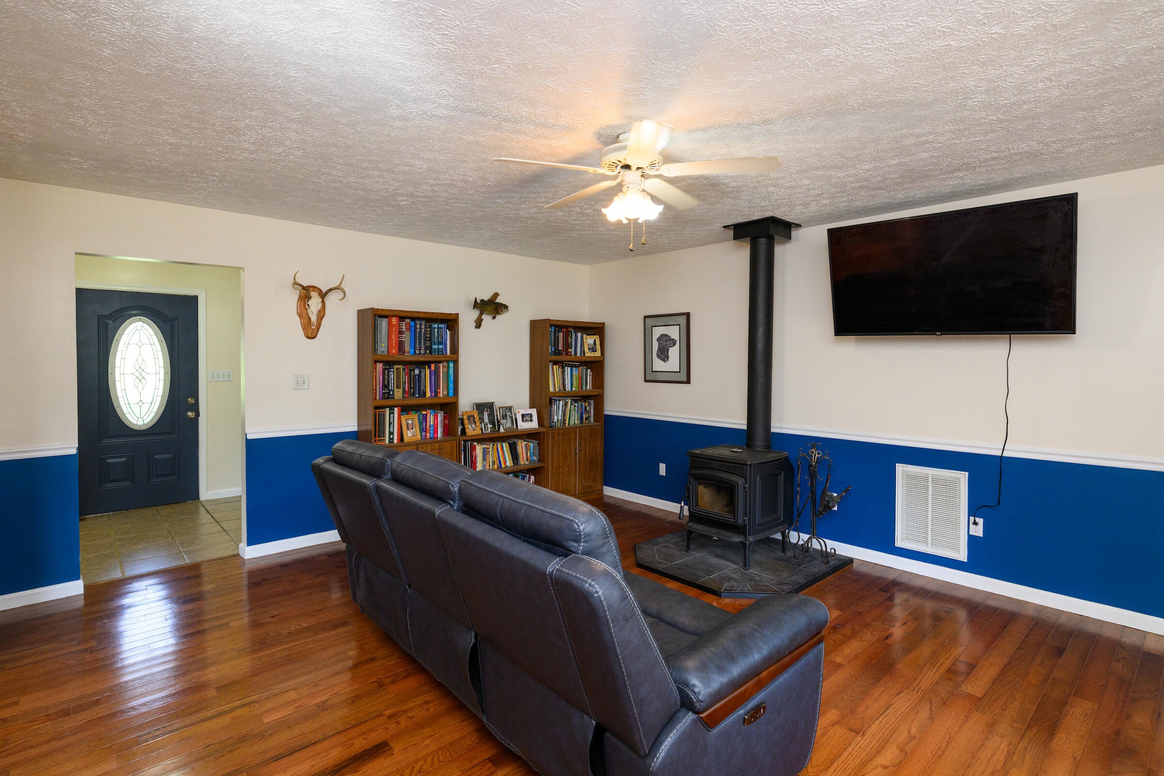 2704 Stone House Road Caldwell, WV 24925 - Photo 16 of 94 Gallery Image 16