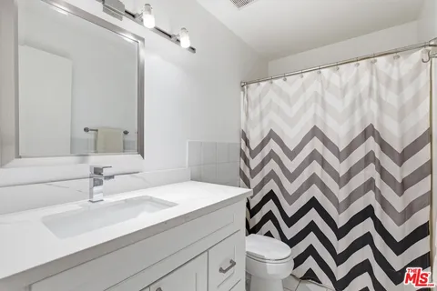 $479,990 | 15155 Sherman Way, Unit 47, Van Nuys, CA 91405