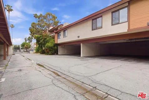 $465,000 | 15155 Sherman Way, Unit 47, Van Nuys, CA 91405