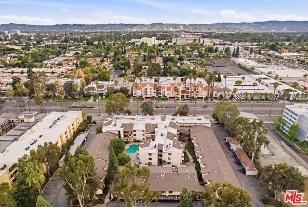 $479,990 | 15155 Sherman Way, Unit 47, Van Nuys, CA 91405