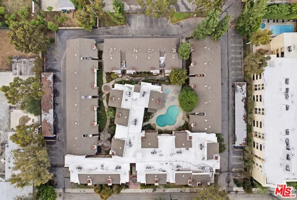 $479,990 | 15155 Sherman Way, Unit 47, Van Nuys, CA 91405