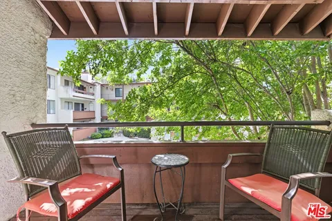 $479,990 | 15155 Sherman Way, Unit 47, Van Nuys, CA 91405