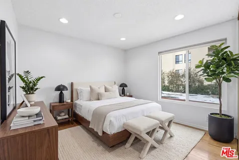 $465,000 | 15155 Sherman Way, Unit 47, Van Nuys, CA 91405