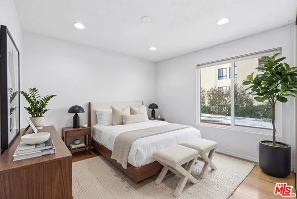 $479,990 | 15155 Sherman Way, Unit 47, Van Nuys, CA 91405