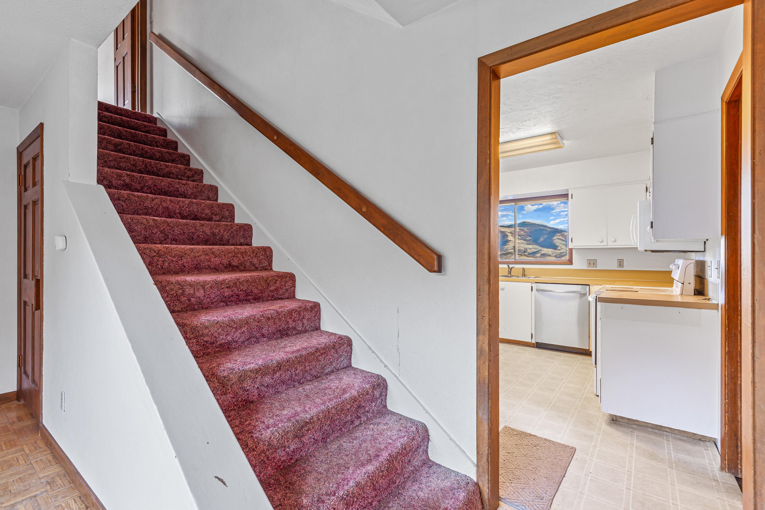 4262 Clayton Road Ashland, OR 97520 - Photo 25 of 54 Stairs to upper level and bedrooms.