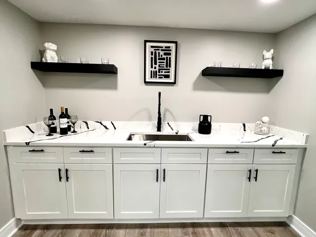 $294,900 | 15737 Dante Drive, South Holland, IL 60473