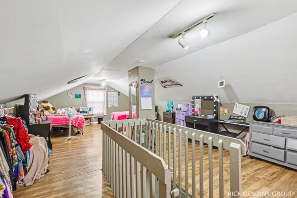 $279,000 | 614 West High Street, Bangor, MI 49013