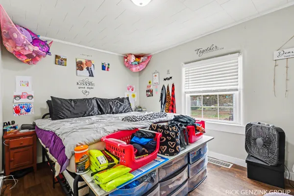 $279,000 | 614 West High Street, Bangor, MI 49013