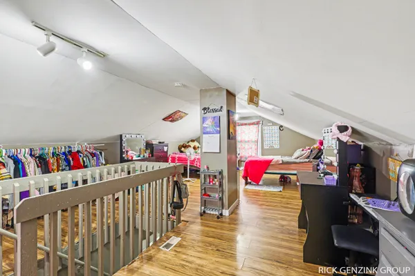 $279,000 | 614 West High Street, Bangor, MI 49013