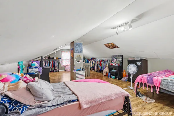 $279,000 | 614 West High Street, Bangor, MI 49013