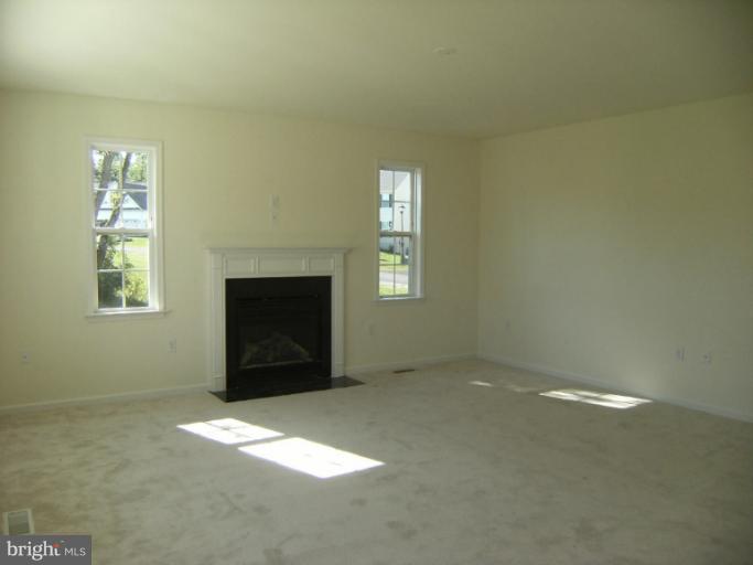 783 Rivanna Run Falling Waters, WV 25419 - Photo 21 of 30 an empty room with windows