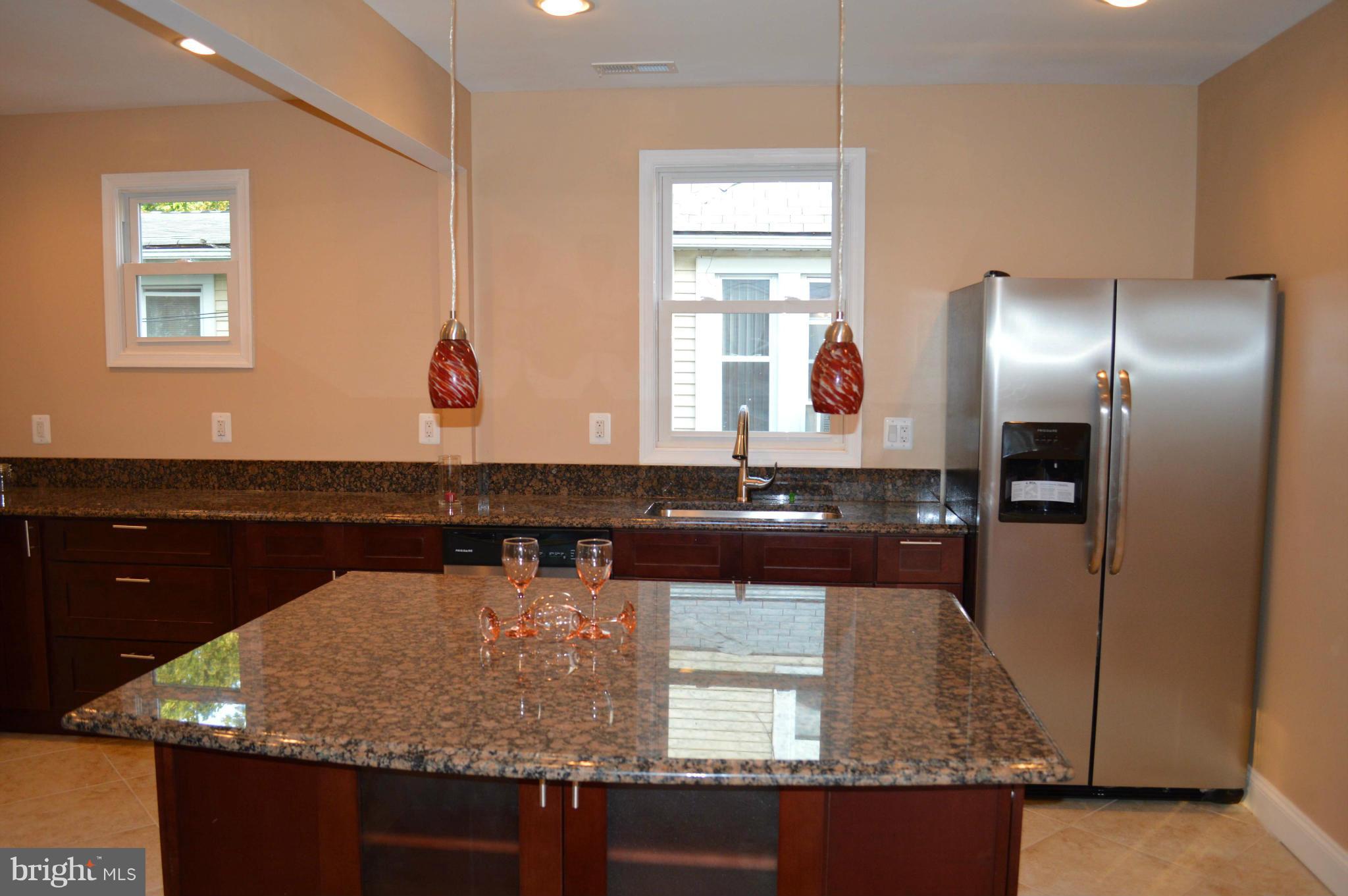5803 Clover Road Baltimore, MD 21215 - Photo 2 of 24 Kitchen