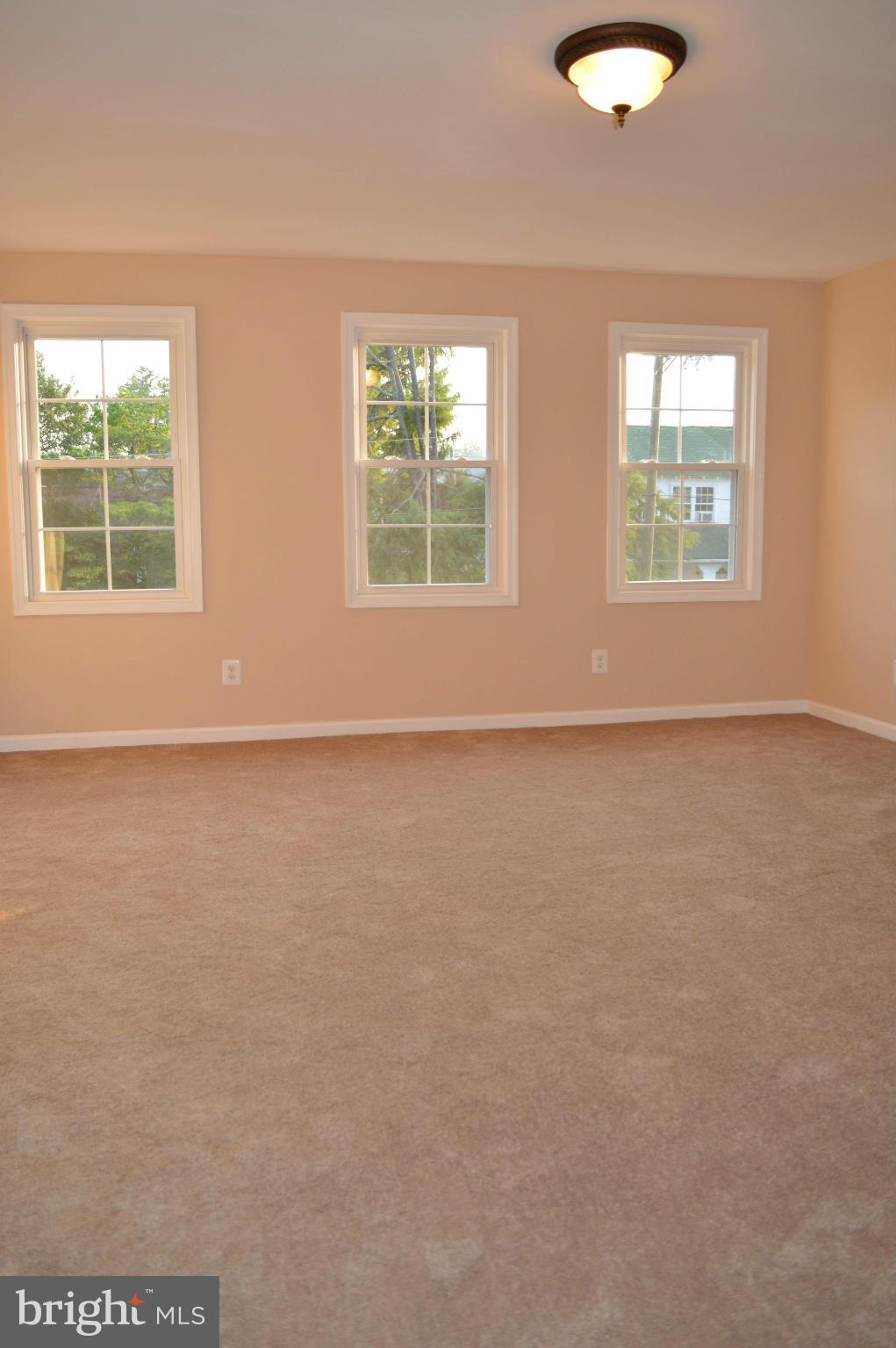 5803 Clover Road Baltimore, MD 21215 - Photo 15 of 24 Bedroom (Master)