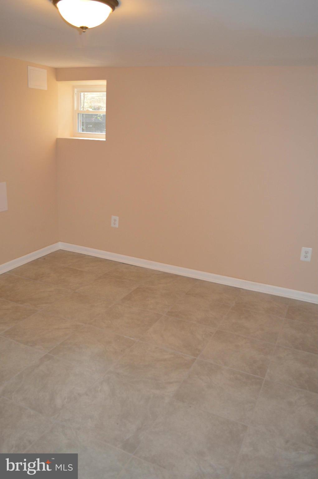 5803 Clover Road Baltimore, MD 21215 - Photo 17 of 24 Bedroom