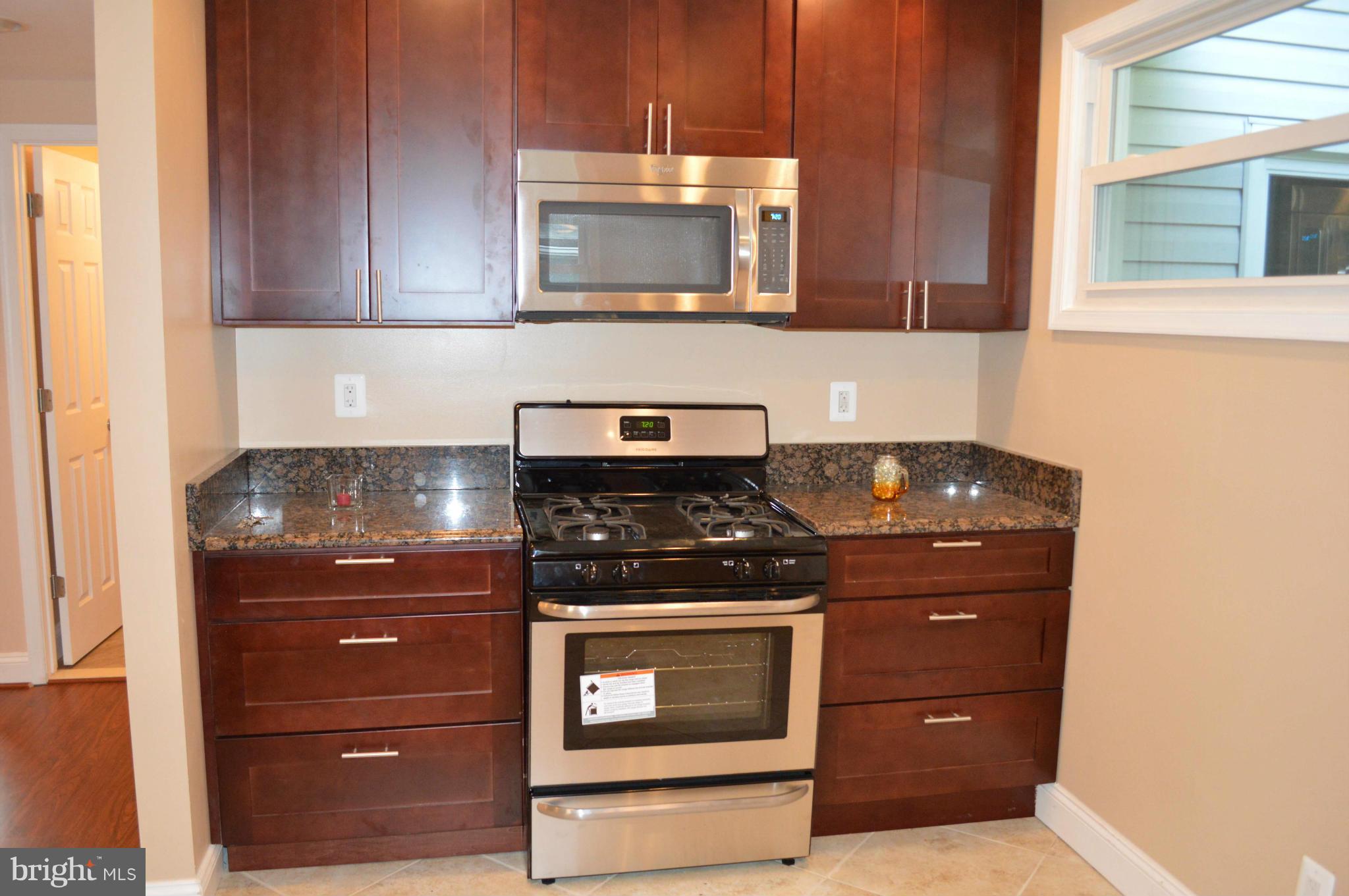 5803 Clover Road Baltimore, MD 21215 - Photo 5 of 24 Kitchen