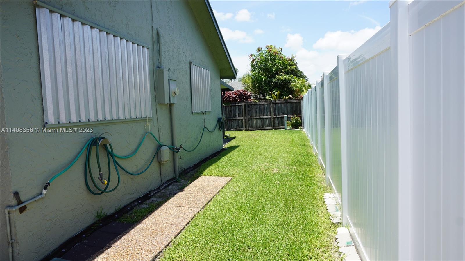 9099 Gettysburg Road Boca Raton, FL 33434 - Photo 15 of 25