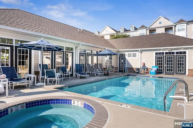 $475,000 | 4142 Cory Lane, Elmwood Park, NJ 07407