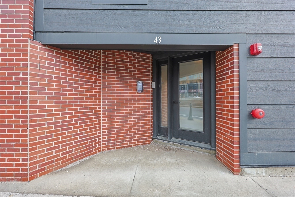 43 Stillman Street, Unit 1 Boston, MA 02113 - Photo 40 of 41