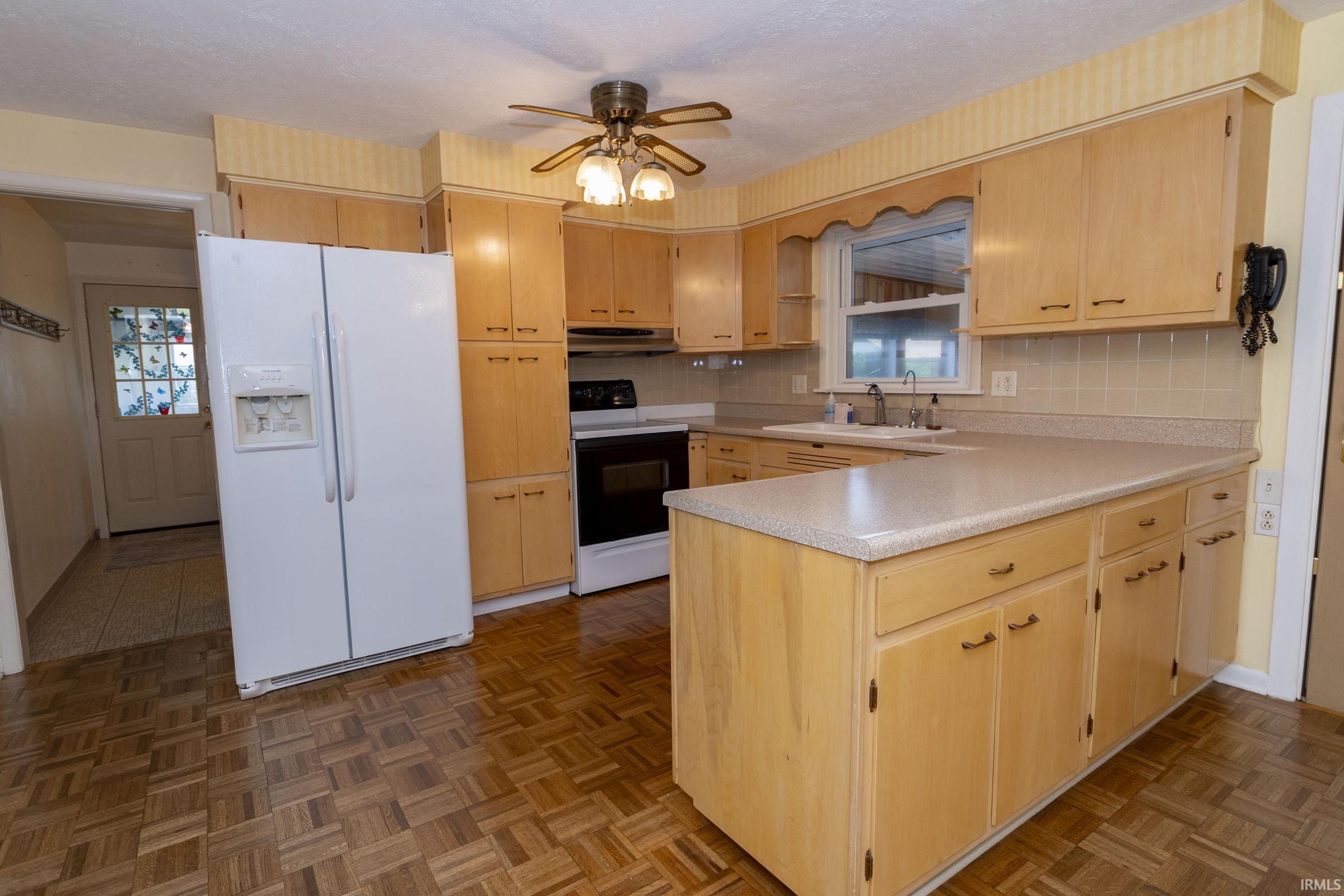 16180 Madison Road South Bend, IN 46614 - Photo 5 of 38