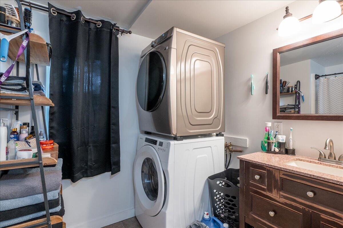 80 Cobb Road Camden, ME 04843 - Photo 17 of 30 bath